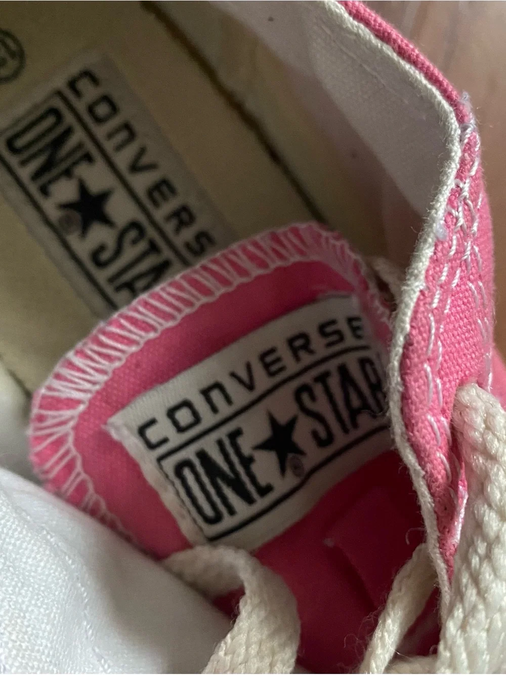 Converse All Star Low Top Sneakers Youth Size 13.5 Pink